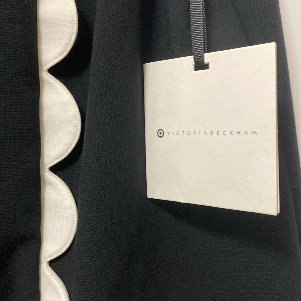 CUTE VICTORIA BECKHAM TOP.        NWT - Picture 2 of 8